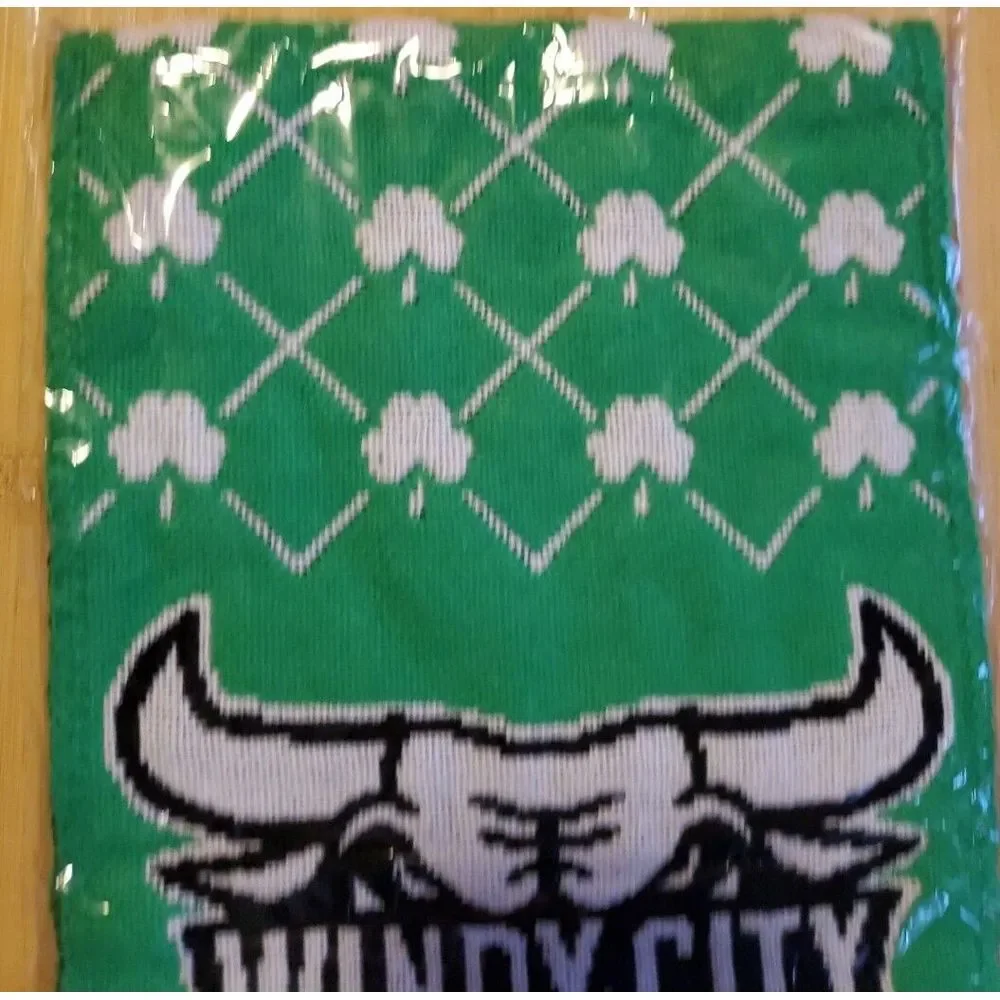 Chicago Bulls NBA Scarf Windy City Green St. Patrick's Day 4 Leaf‎ Clover Promo